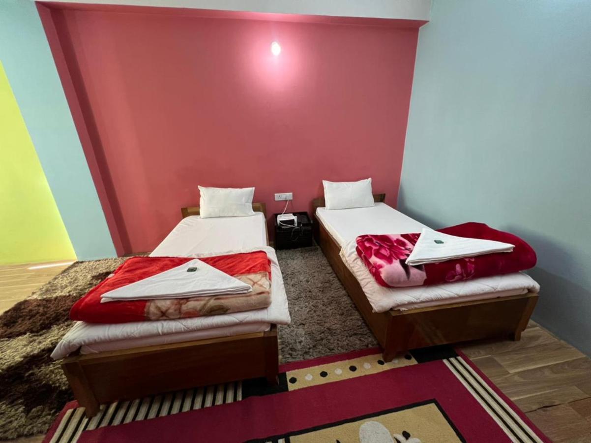 Hotel Tashi Ga Tsel تاوانج المظهر الخارجي الصورة